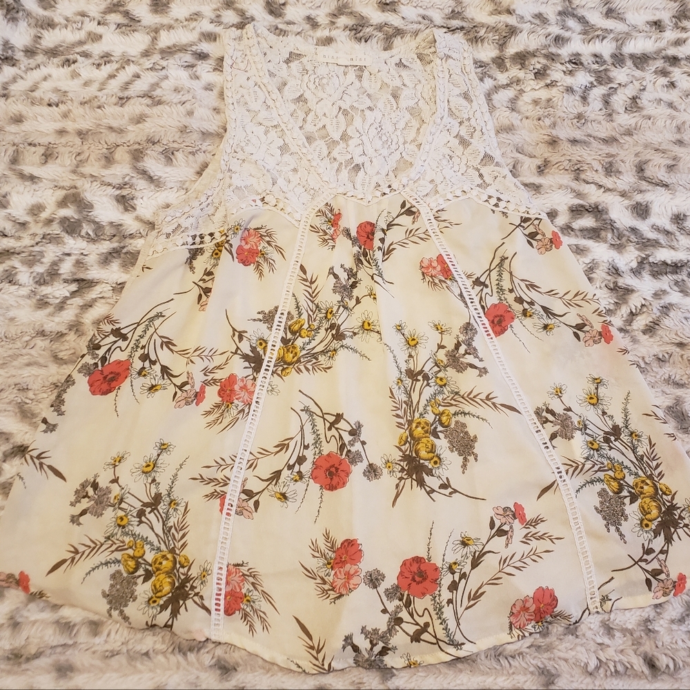 Womens tank style floral top